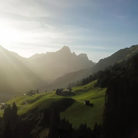 In Nahe Arlberg *